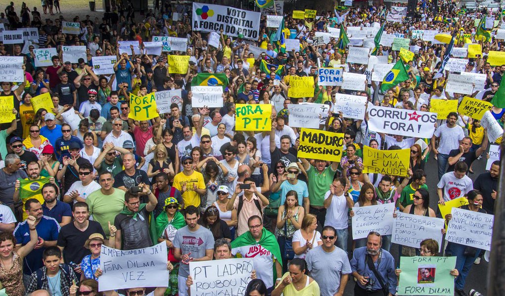 PT diz que mobilização para manifestação de domingo não deve ser subestimada