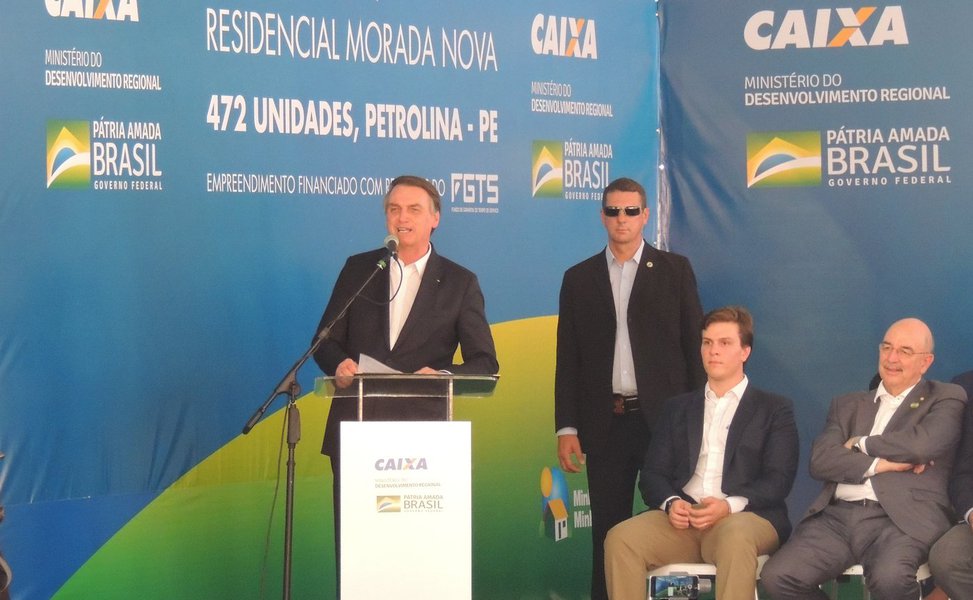 Bolsonaro em Petrolina: 'não estou no Nordeste, estou no Brasil'