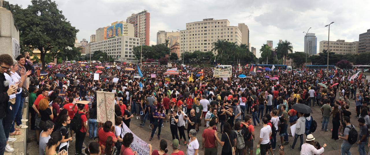 Agredido por bolsonaristas, presidente da Ubes chama estudantes para as ruas