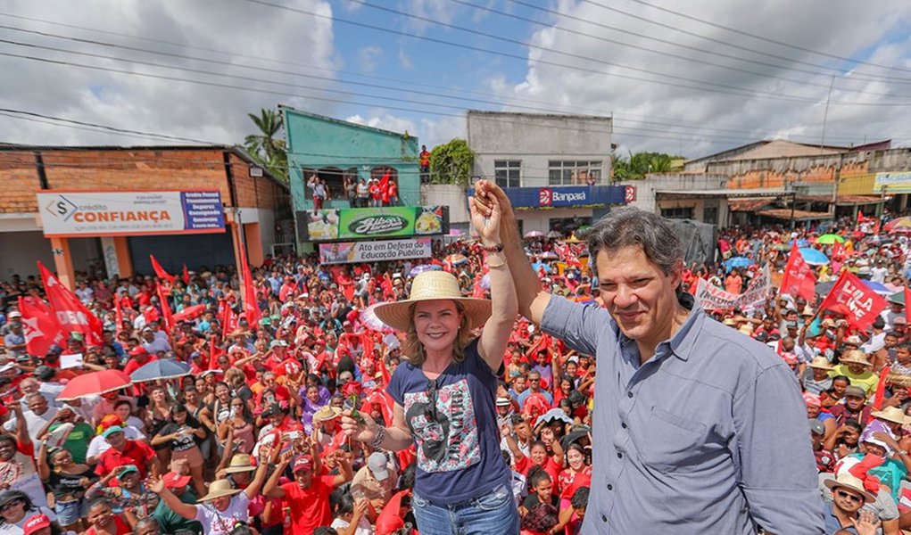 O povo vai ensinar Bolsonaro a respeitar os estudantes e trabalhadores, diz Haddad