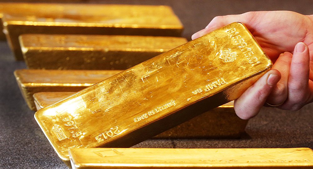 Rússia aumenta reservas de ouro para se proteger da crise do dólar