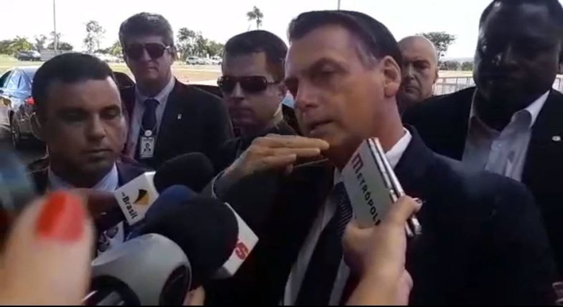 Depois de demitir três generais numa semana, Bolsonaro ameaça defenestrar Joaquim Levy