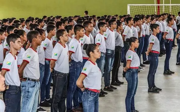 STF dá 10 dias para governo de São Paulo explicar modelo de escolas cívico-militares