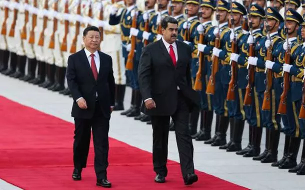 China critica "interferência externa" nas eleições da Venezuela