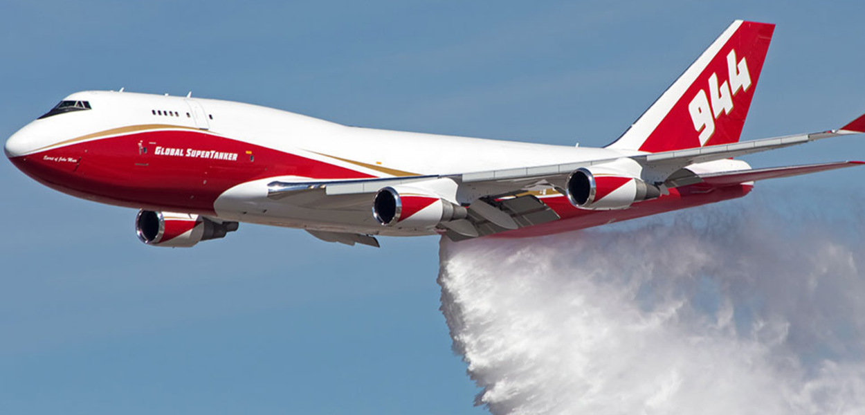 Evo contrata avião supertanque para combater incêndios na Amazônia