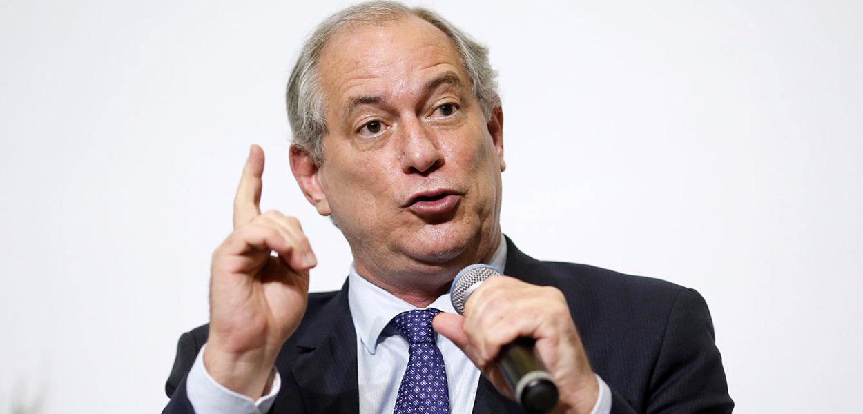 Ciro defende ida para Paris no segundo turno e diz que n o se