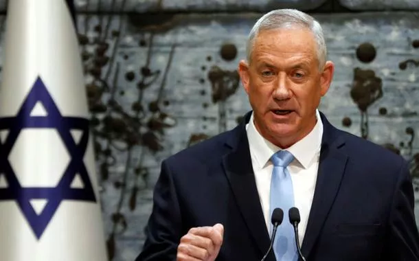 Gabinete de guerra de Israel sofre baixa e Gantz pede eleições