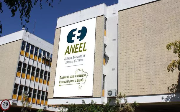 Aneel afirma que vai intimar Enel após apagão em SP