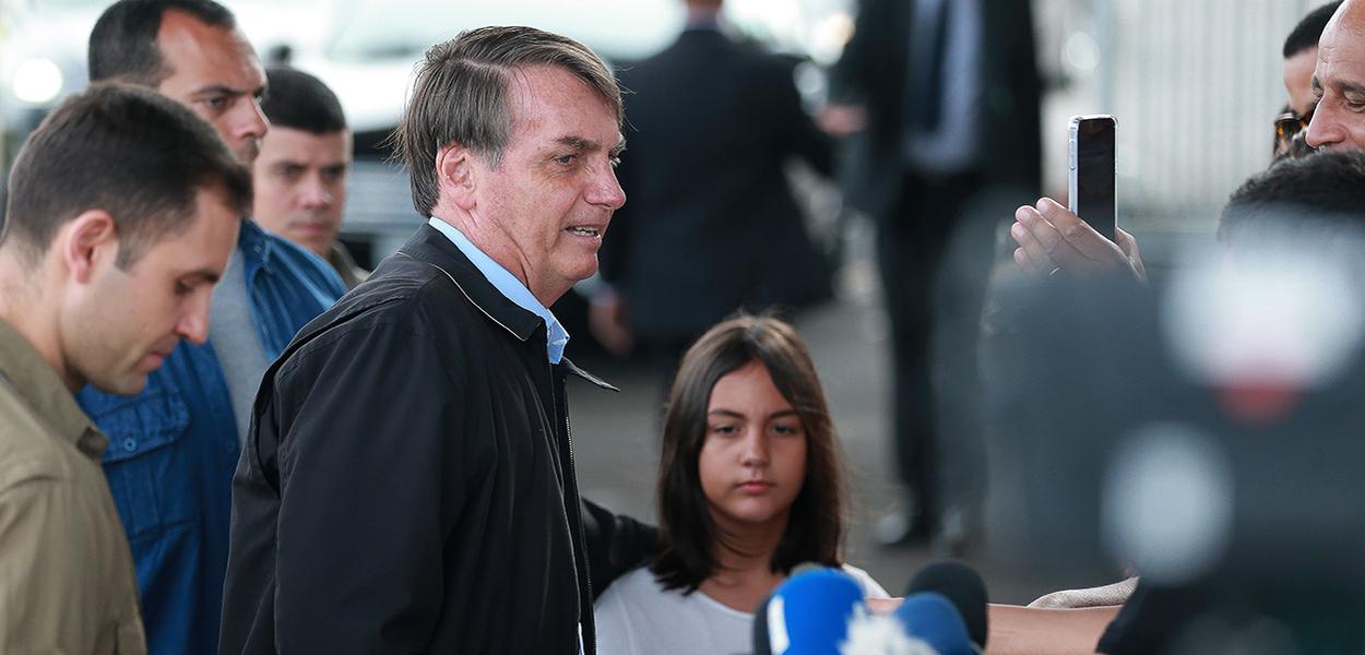 Bolsonaro destaca a filha caçula: de 'fraquejada' a 'mais importante' -  Politica - Estado de Minas