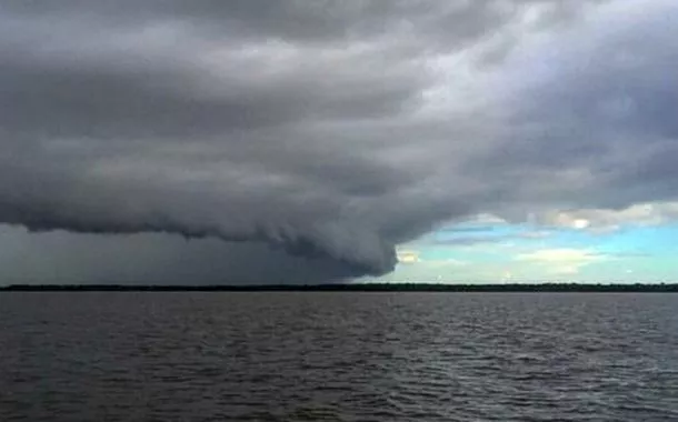 Ciclone já se afastou do Brasil? Confira a previsão do tempo completa