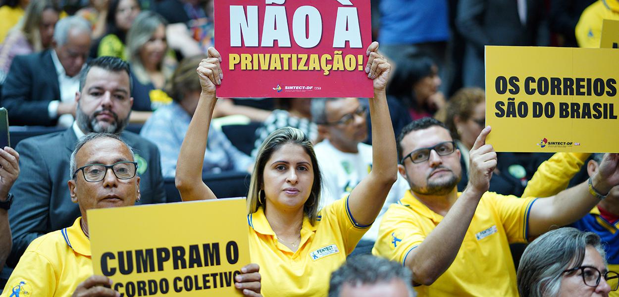 Ato Político pela valorização do serviço público no Brasil.