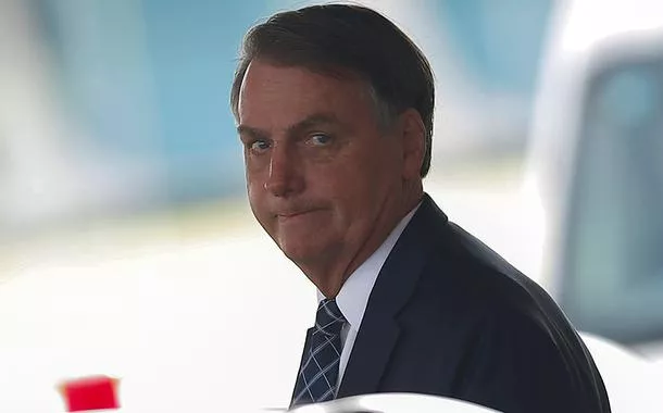 Jair Bolsonaro deixa Palácio da Alvorada