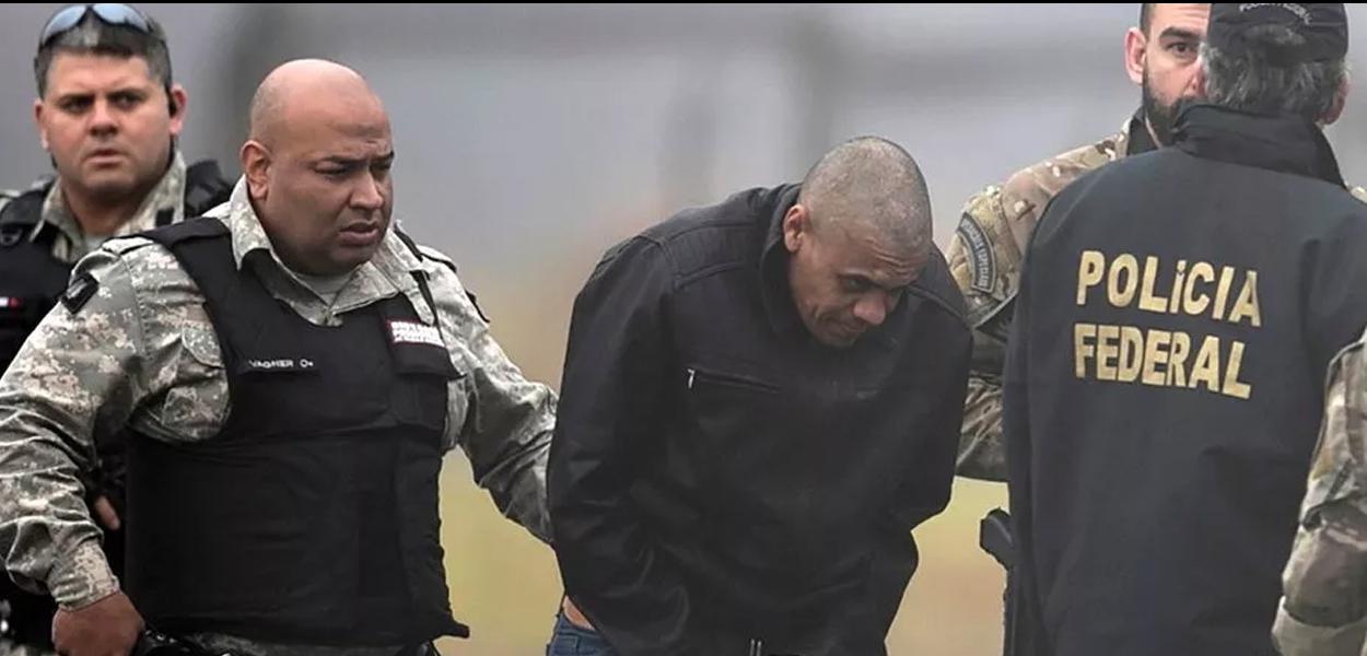 Juiz autoriza transferência de Adélio Bispo para tratamento psicológico.