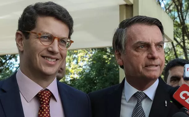 Treta na extrema direita: Bolsonaro ironiza Ricardo Salles e o chama de "viúvo" e "marçalete"