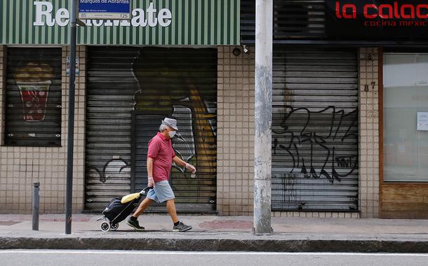 Rio de Janeiro tem o primeiro dia de comércio fechado por determinação da prefeitura 