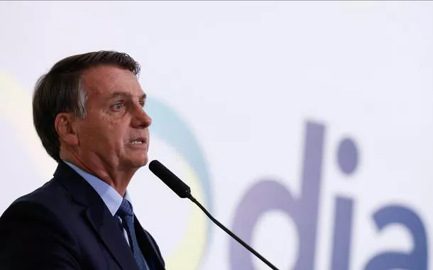 Bolsonaro não é louco, ele apenas representa o interesse e a visão das elites dominantes