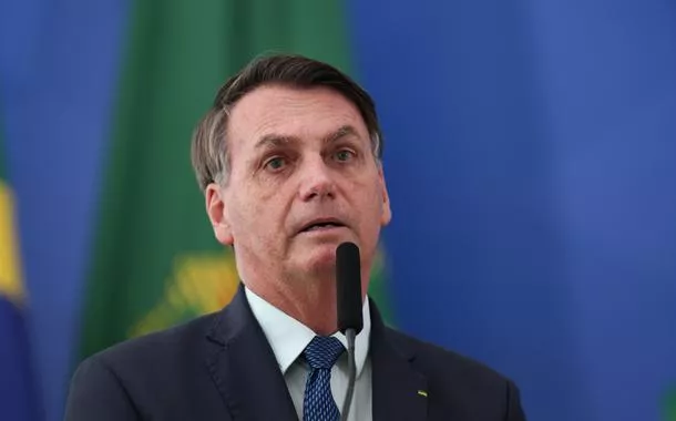 Bolsonaro, duro na queda