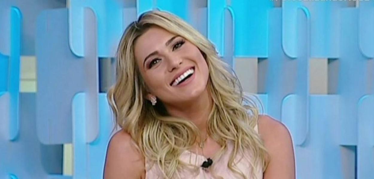 "Pior dor do mundo": entenda a doença que afeta Lívia Andrade