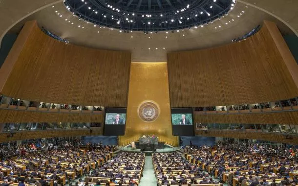 Assembleia Geral da ONU aprova resolução pedindo que Israel se retirebetboo app iosterritórios palestinos