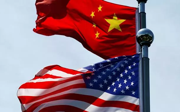 China deve ultrapassar os EUA e se tornar maior economia do mundo até 2035, aponta estudo