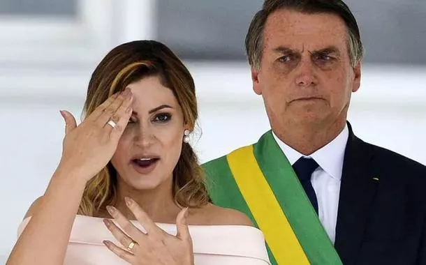 Michelle Bolsonaro defende que política deve ser conduzida por “marido machão”