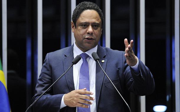 Matança da PM de Tarcisio deve ser investigada como chacina, diz Orlando Silva