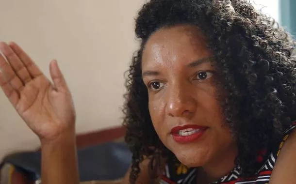 Parlamentar Renata Souza denuncia ataque racista nas redes sociais