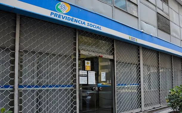 Servidores do INSS convocam greve por tempo indeterminado para o próximo dia 16