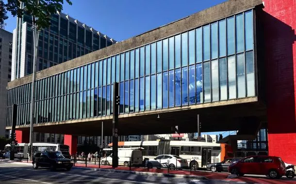 O MASP (Museu de Arte de São Paulo).