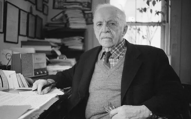 A Disseminação do Caos e as Redes Sociais – a comunicação de massa segundo Edward Bernays