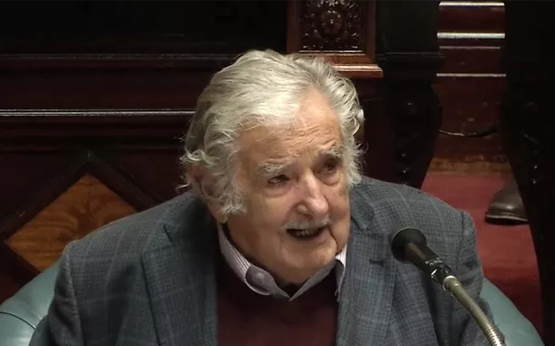 Pepe Mujica: "Se pudesse votar, votaria em Massa com as duas mãos"