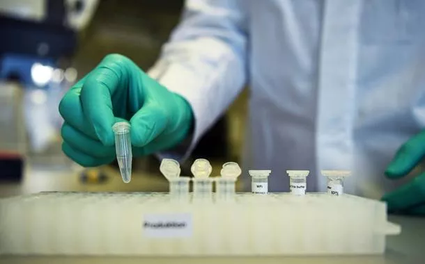 BNDES aprova R$ 220 milhões para empresa produzir medicamentos para câncer, diabetes e HIV no Brasil