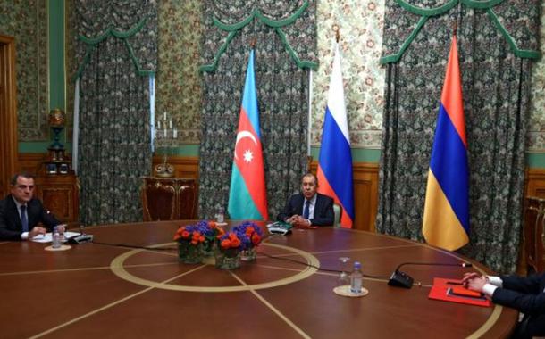 Rússia, Armênia e Azerbaijão formaram acordo de paz em 2020