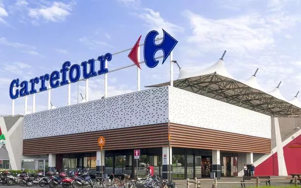 CEO do Carrefour na França diz que empresa vai parar de vender carne do Mercosul