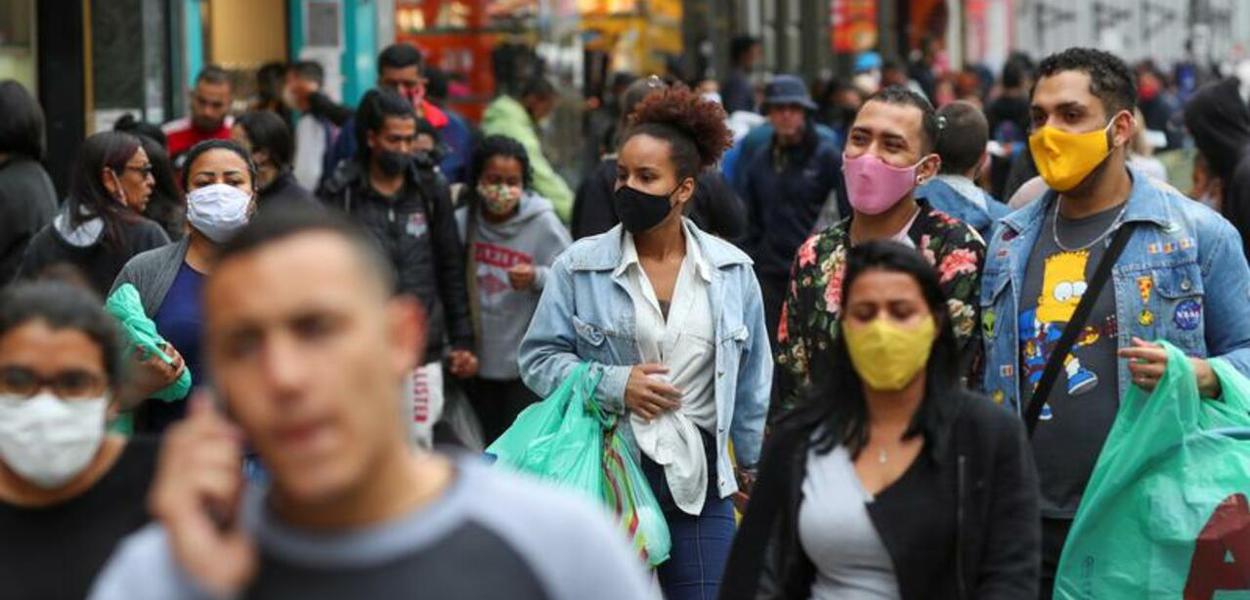 Comércio popular em São Paulo (Foto: REUTERS/Amanda Perobelli) Comércio popular em São Paulo