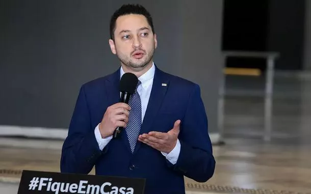 Crise no PSDB: intervenção da Executiva Nacional provoca racha em SP