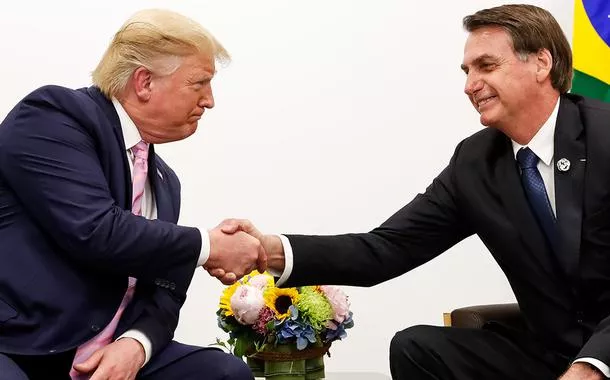 Bolsonaro diz que Trump tem "interesse enorme" pelo Brasil e suas riquezas e que ele irá "investir" no país