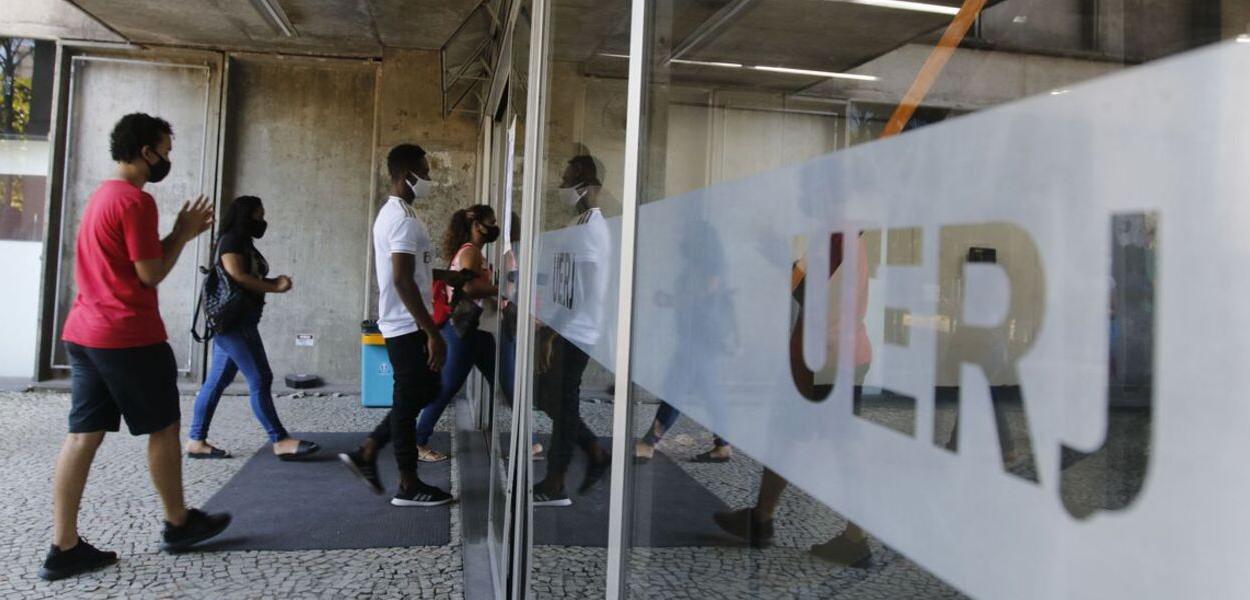 Após denúncias, Uerj articulou R$ 44 mi para projeto com 'rachadinha