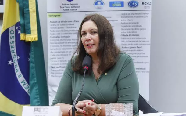 PT processa Bia Kicis após extremista relacionar a sigla ao narcotráfico