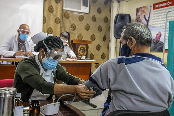 Cuba faz testes da vacina contra o coronavírus