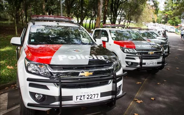Justiça Militar absolve PMs pelo crime de estupro em viatura no litoral de SP e diz que vítima 'não resistiu ao sexo'