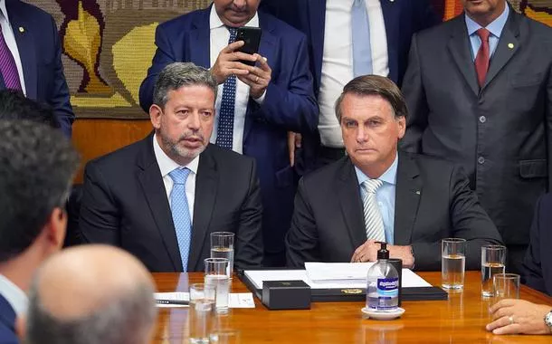 Lira passou rasteira em Bolsonaro com PL da Anistia de volta à estaca zero, diz Noblat