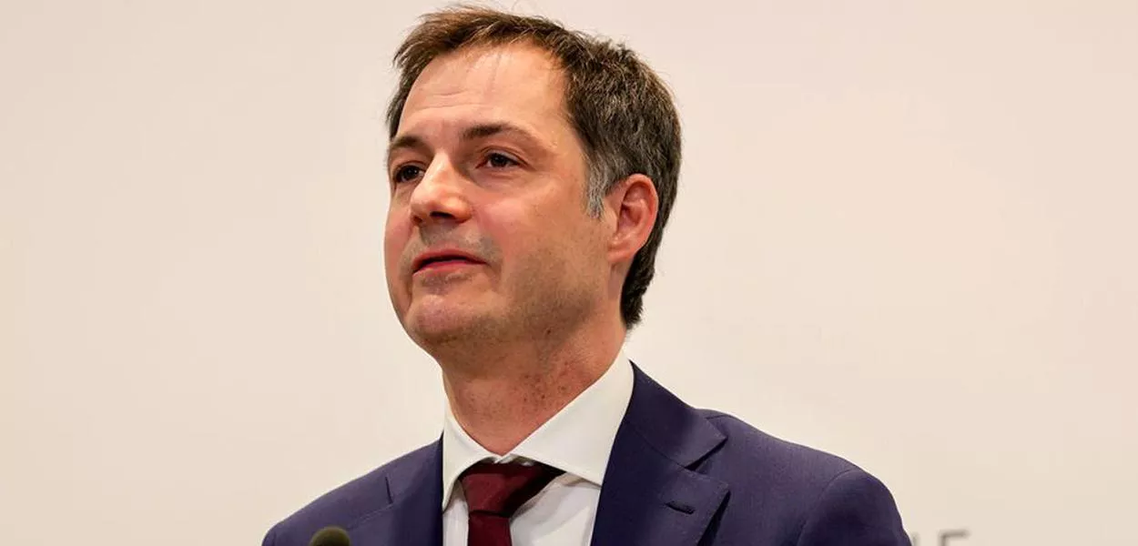 Primeiro-ministro da Bélgica renuncia após derrota eleitoral