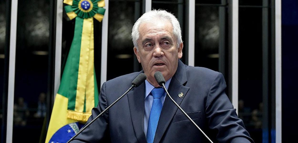 Senador Otto Alencar, apoiador de Lula, denuncia ter sido parado pela PRF -  Brasil 247
