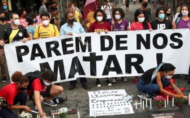 Moradores do Jacarezinho (RJ) criticam chacina que matou 28 pessoas
