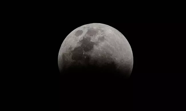EUA planejam construir reator nuclear na Lua até 2030, em resposta a avanço sino-russo