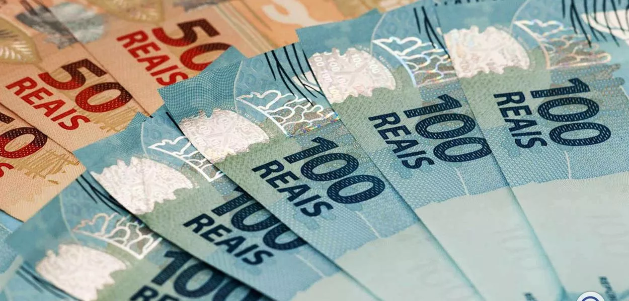Tesouro projeta que dívida bruta fechará 2024 em 77,7% do PIB e seguirá em alta até 2027