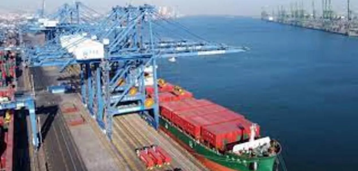 Principal organização consultiva da China avalia cenário macroeconômico e metas do 15º Plano Quinquenal