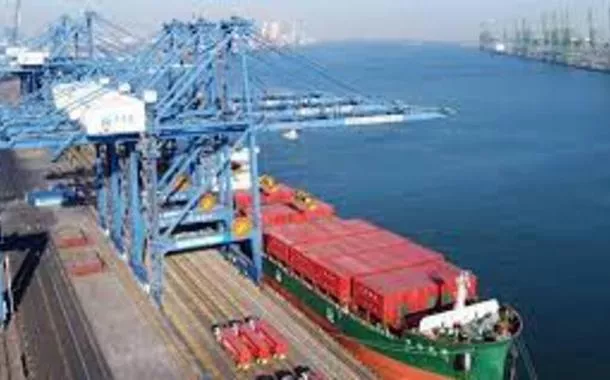 Principal organização consultiva da China avalia cenário macroeconômico e metas do 15º Plano Quinquenal