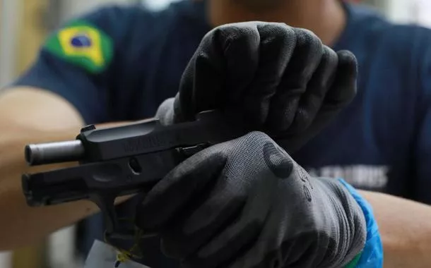 Apreensões de armas de fogo aumentam 28% nos primeiros 12 meses do governo Lula